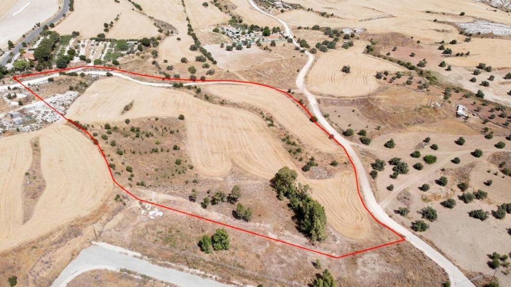 Shared residential field in Analiontas, Nicosia photo 2