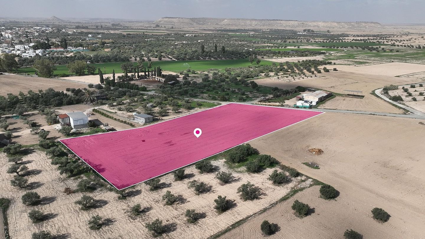 Residential field in Athienou, Larnaca photo 2