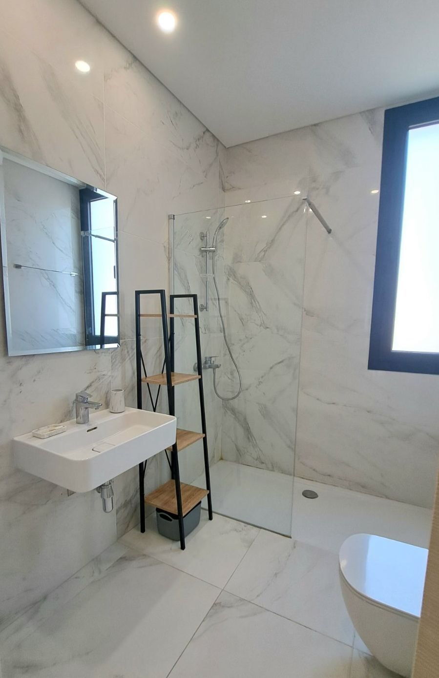 2 BR Apartment in Germasogeia, Limassol photo 15