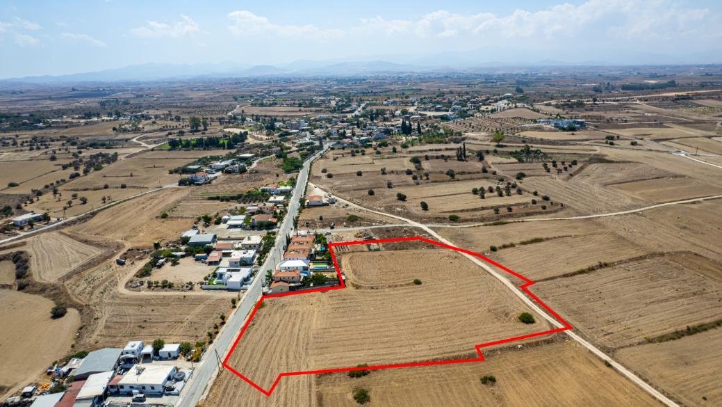 Residential field in Deneia, Nicosia photo 3