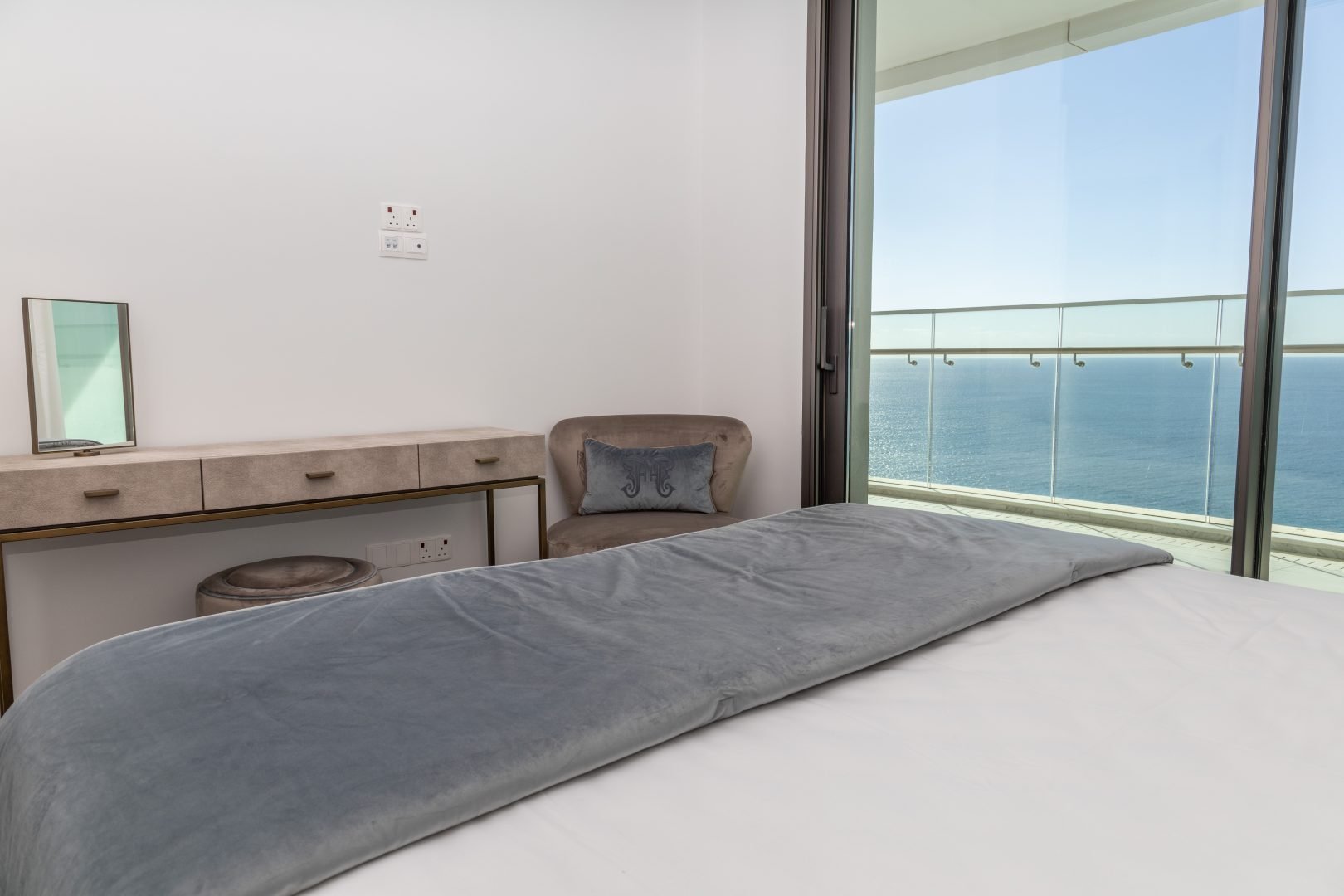 5 BR Penthouse in Germasogeia, Limassol photo 9