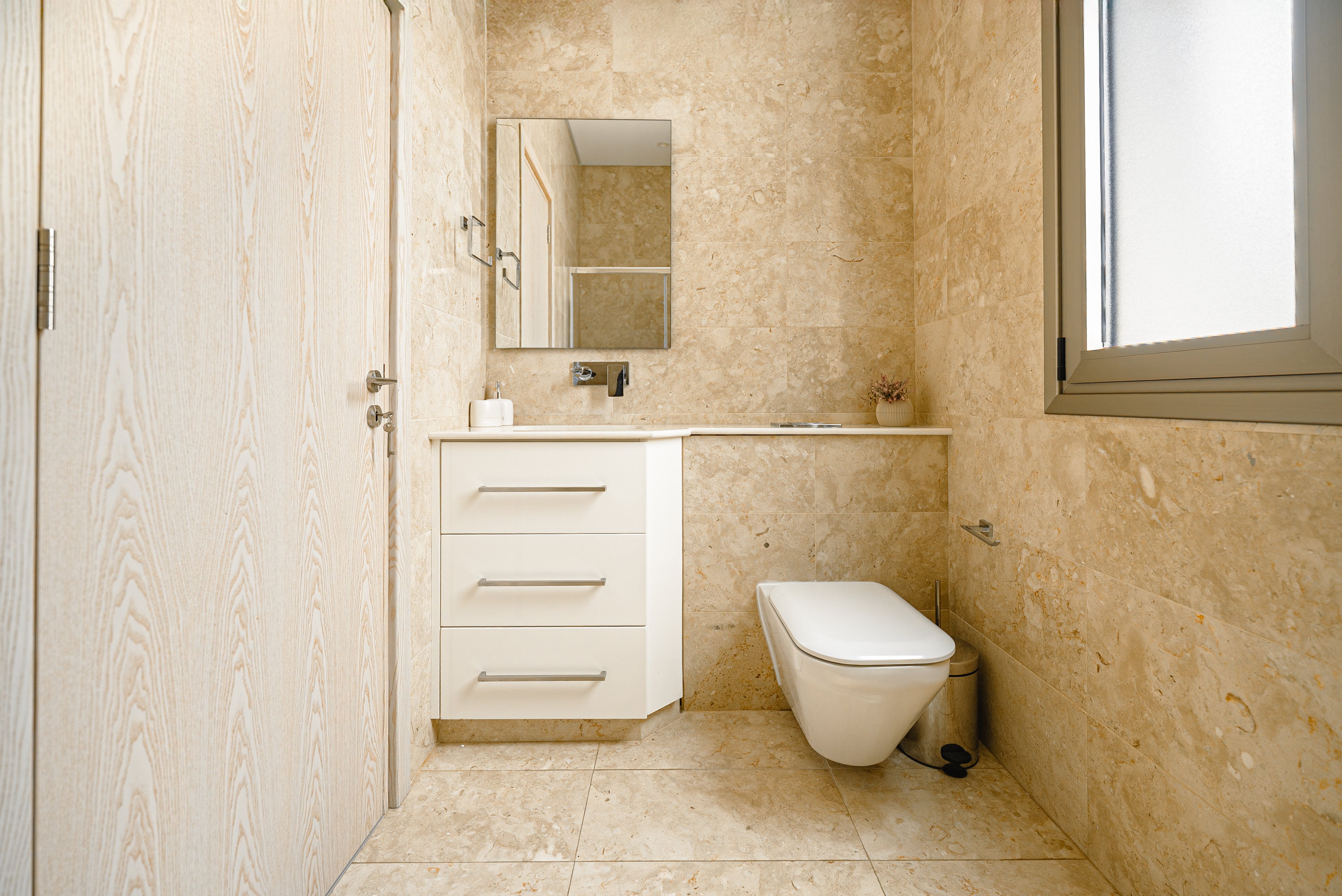 4 BR Beachfront Villa in Kissonerga, Paphos photo 23