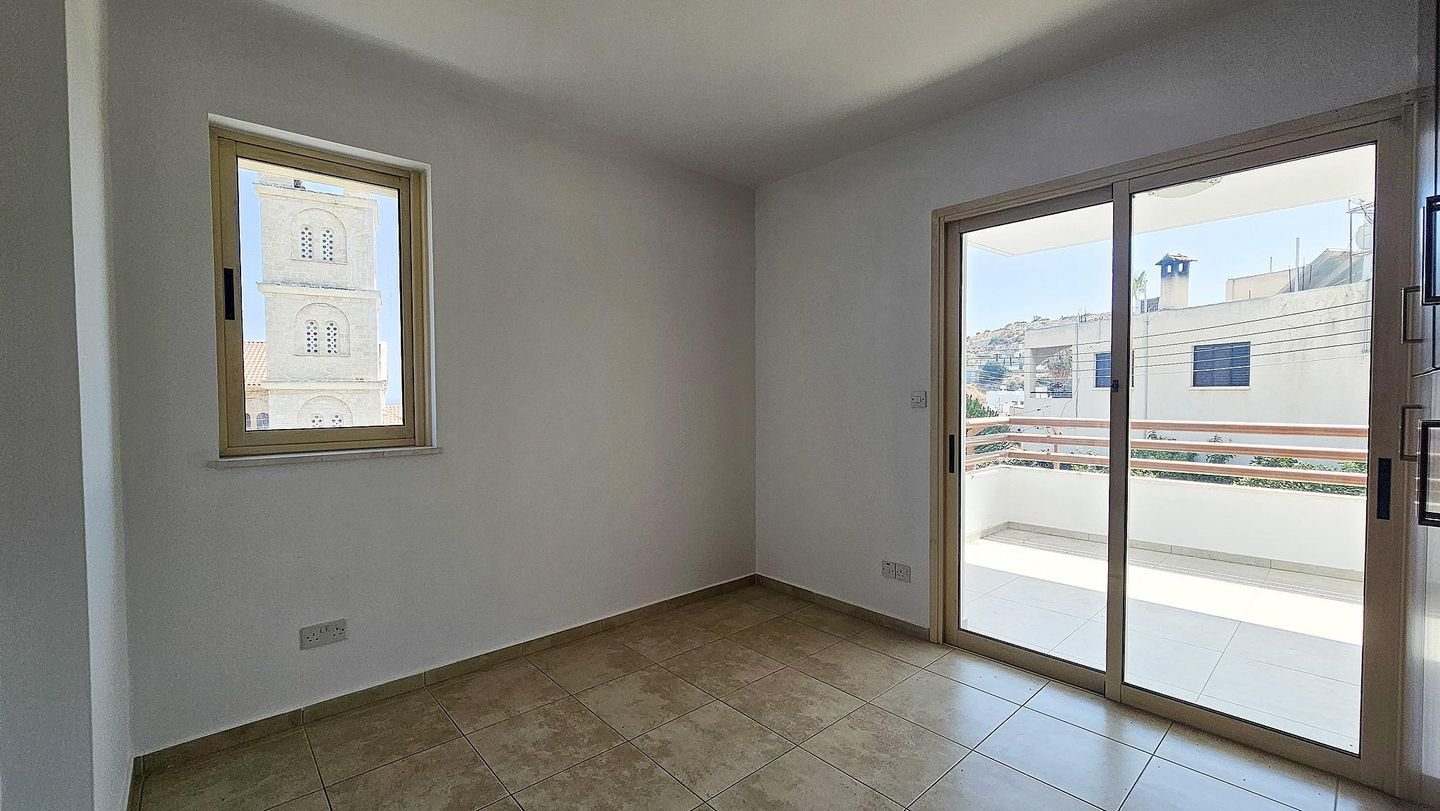 Modern 2-Bedroom Apartment, Agios Tychon, Limassol photo 8