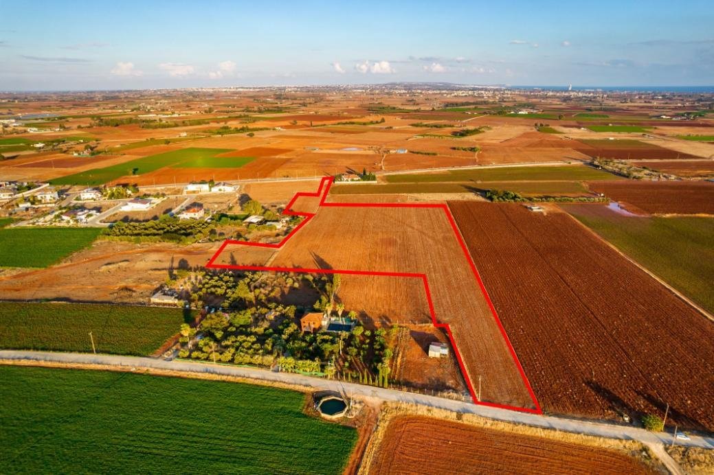 Agricultural field in Avgorou, Famagusta photo 3
