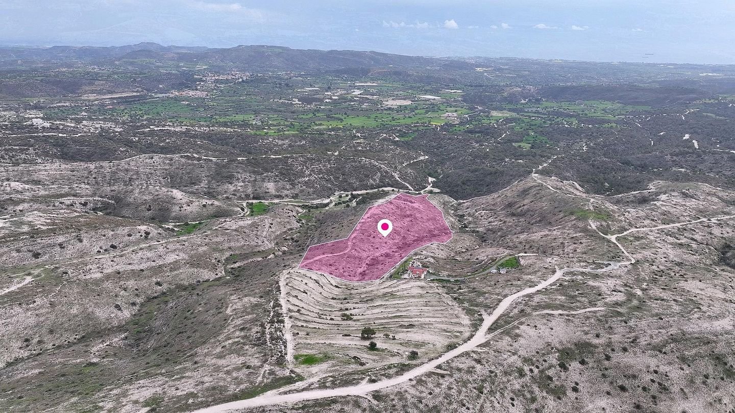 Large Agricultural field in Choirokoitia, Larnaca photo 1