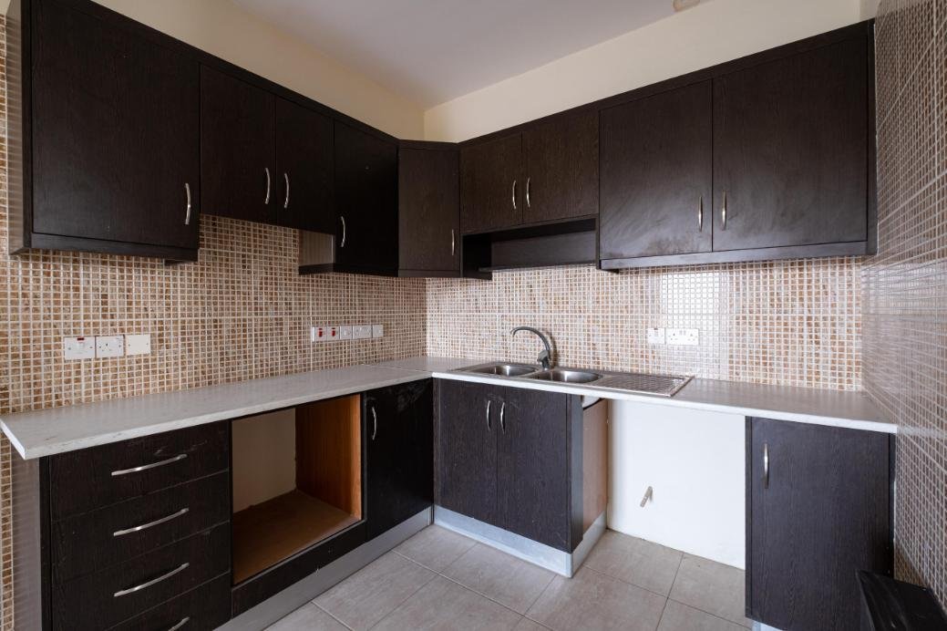 Three-storey residential building in Deneia, Nicosia photo 24