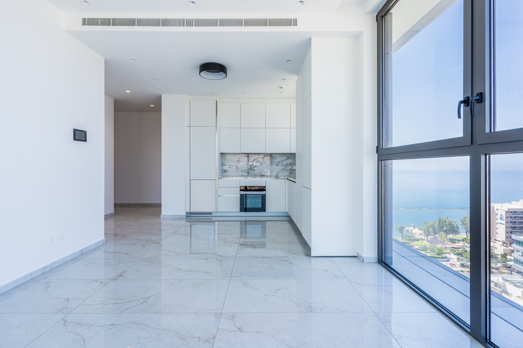 1 BR Apartment in Agios Tychonas, Limassol photo 1