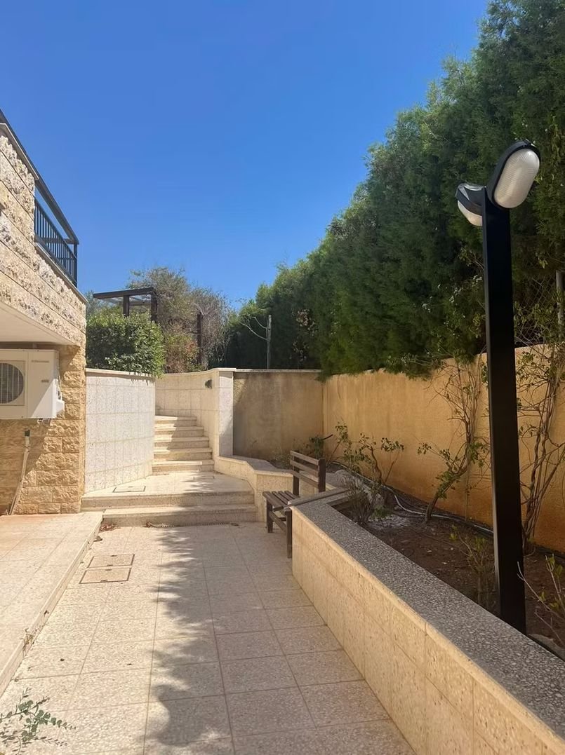 4 BR Villa in Tala, Paphos photo 5