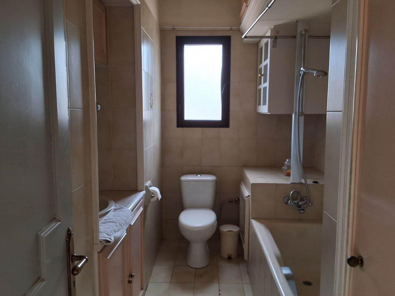 Mixed-Use Commercial & Residential Building in Kato Polemidia, Limassol photo 14