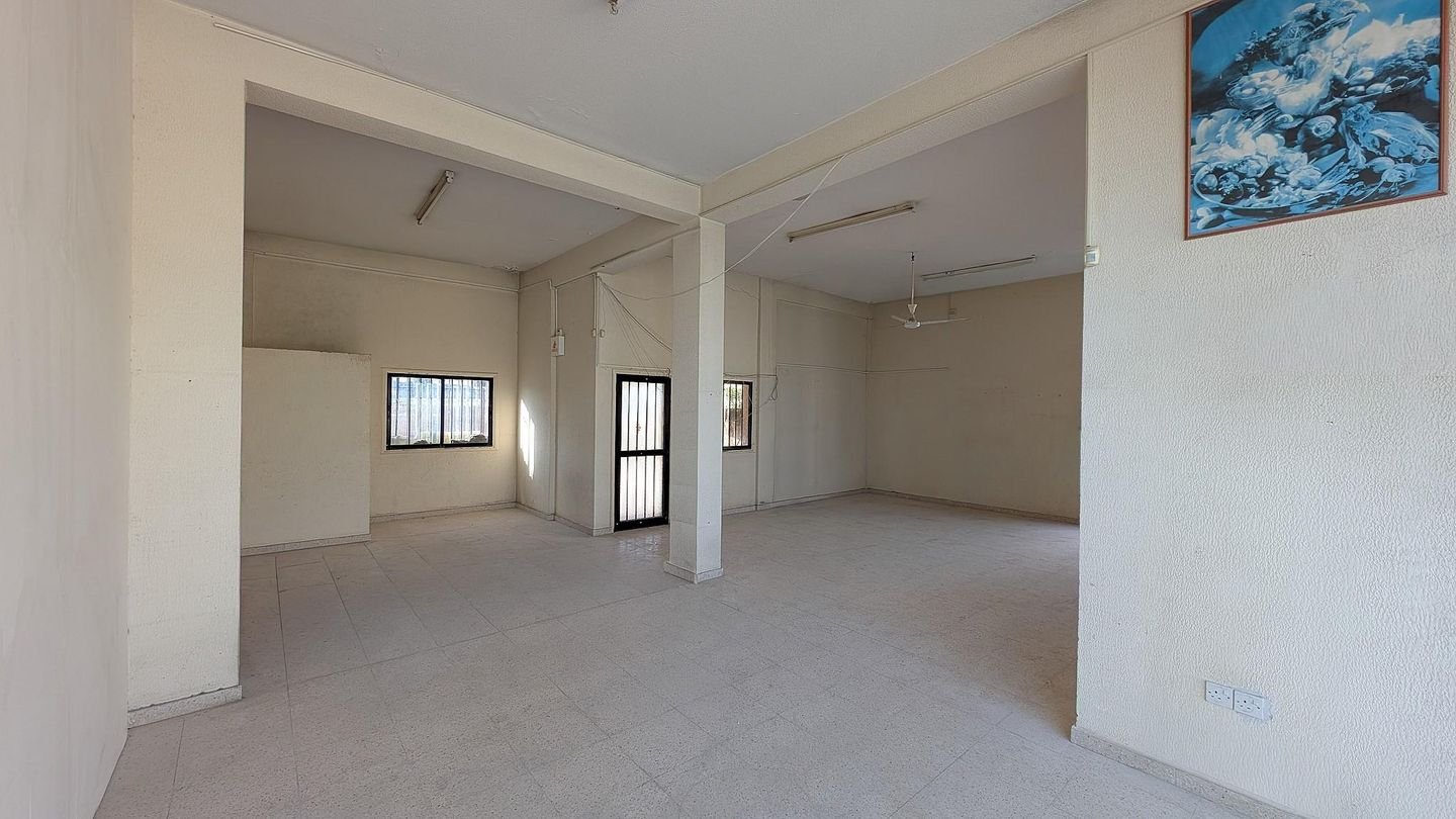 Building with two shops located in Anafotida, Larnaca photo 20
