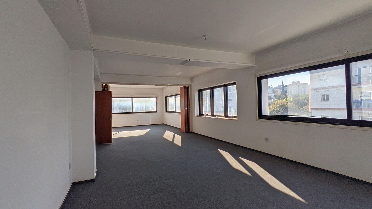 Whole Floor Office Unit in Larnakos Avenue, Nicosia photo 13