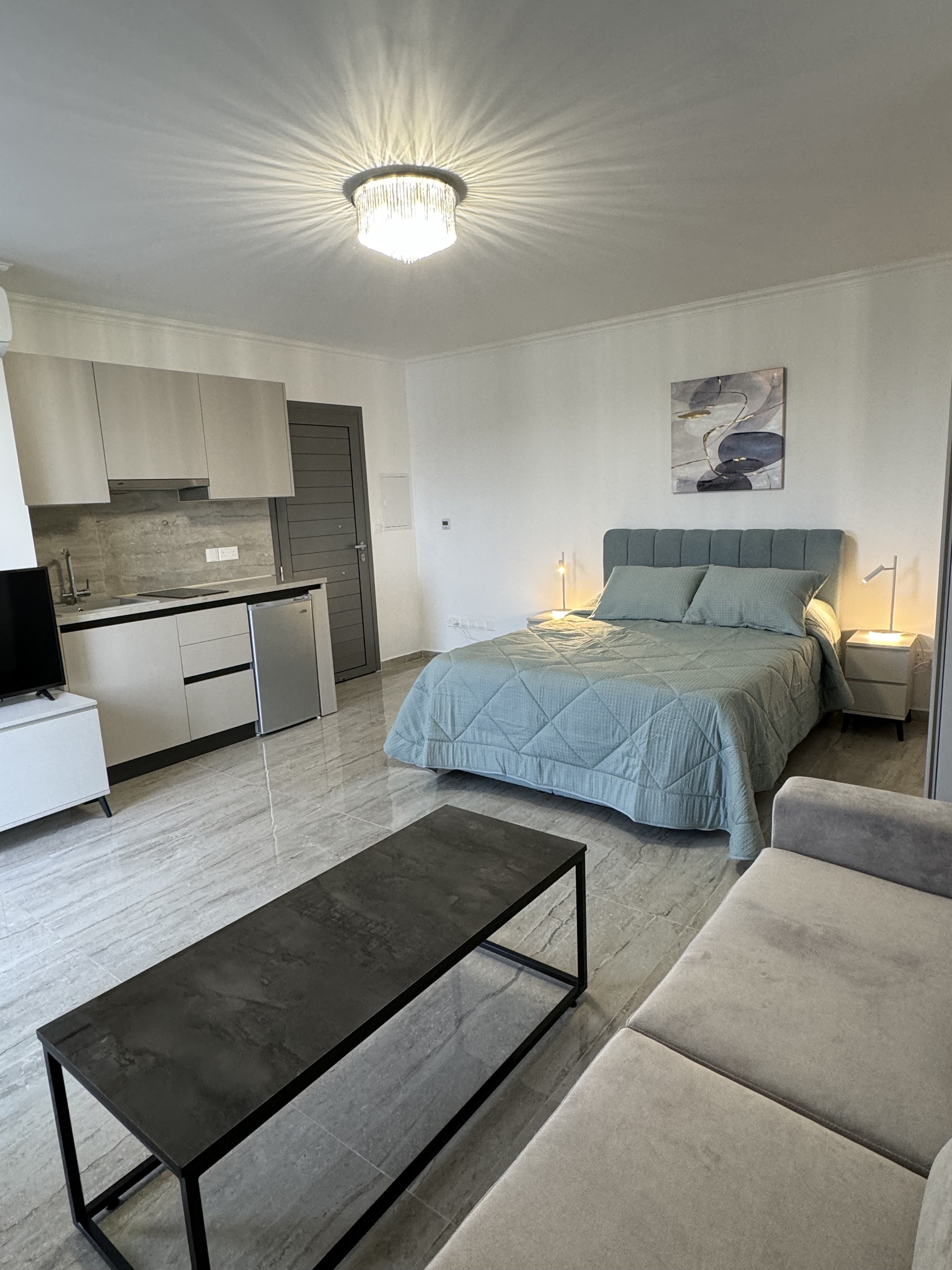 4+1 BR whole-floor Penthouse with rooftop garden in Potamos Germasogeias, Limassol photo 11