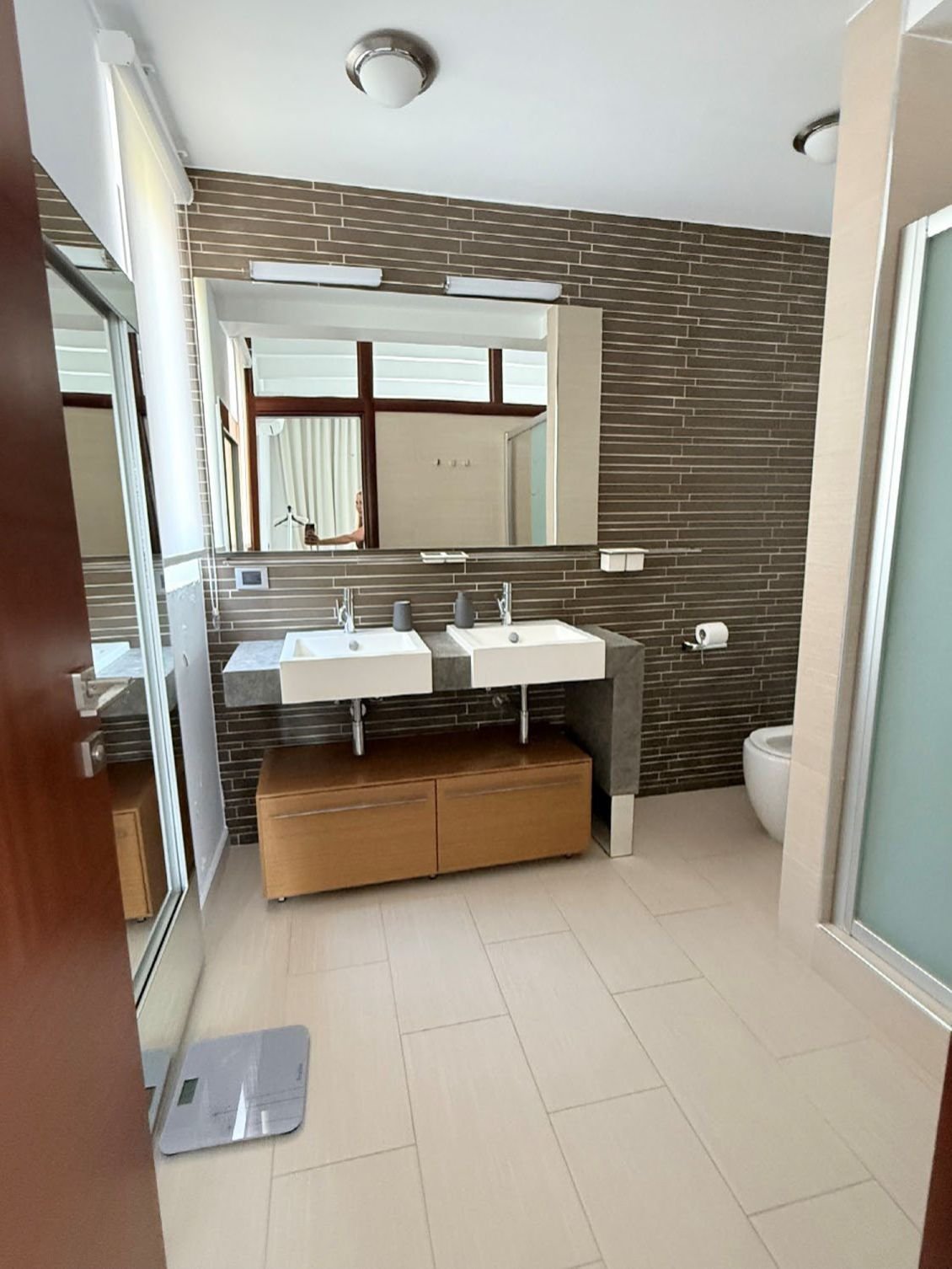 4 BR Luxury Villa in Pyrgos, Limassol photo 15