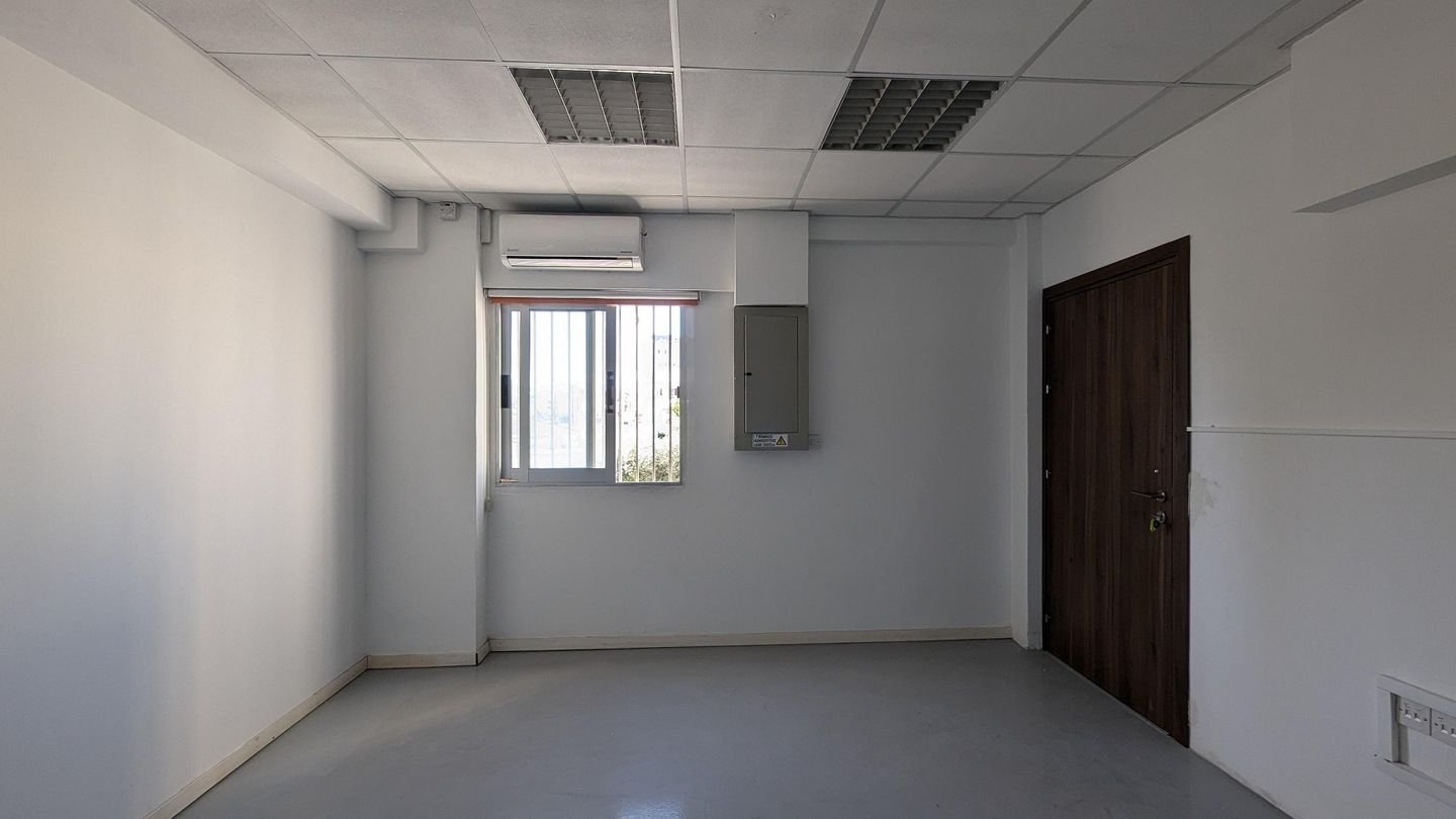 Office space in Kaimakli, Nicosia photo 28