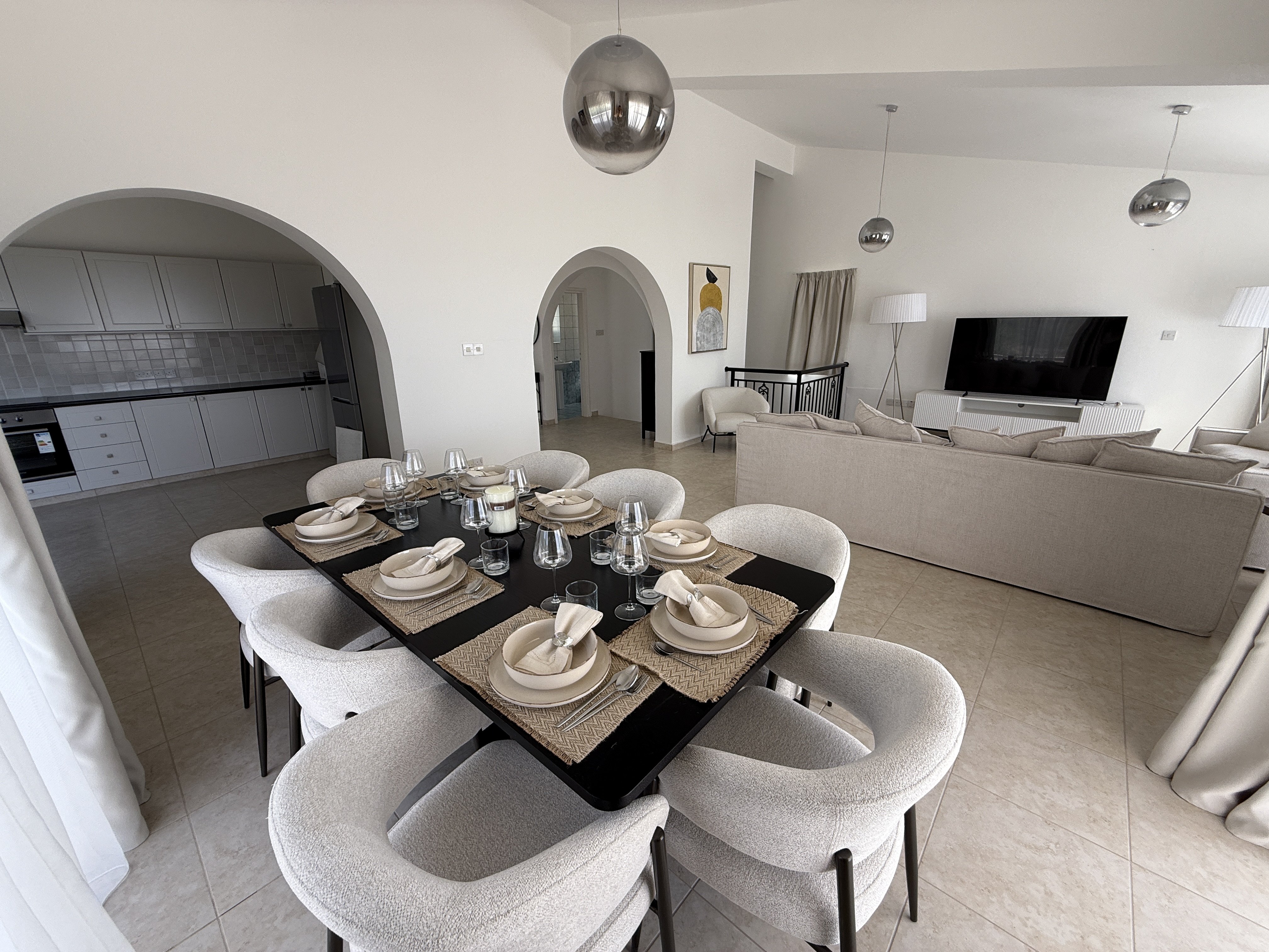 5 BR Villa in Tala, Paphos photo 11