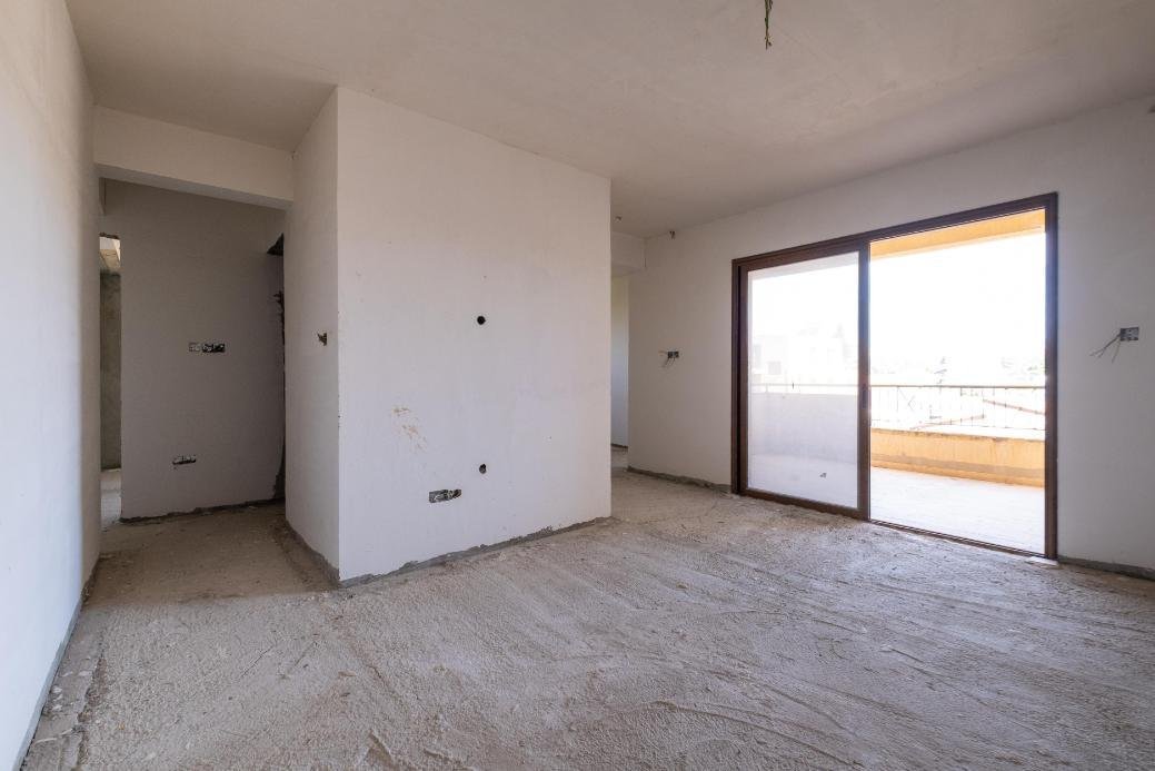 Incomplete 2 bedroom apartment in Polemidia, Limassol photo 6