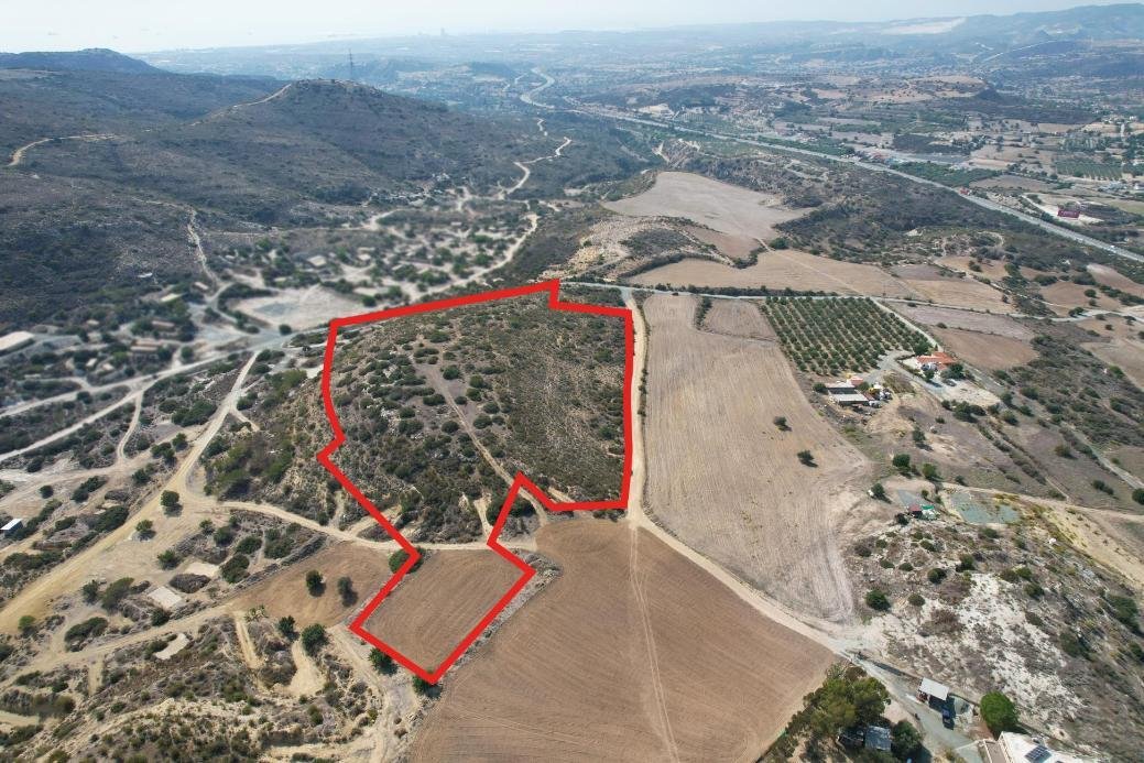 Agricultural field in Choirokoitia, Larnaca photo 3