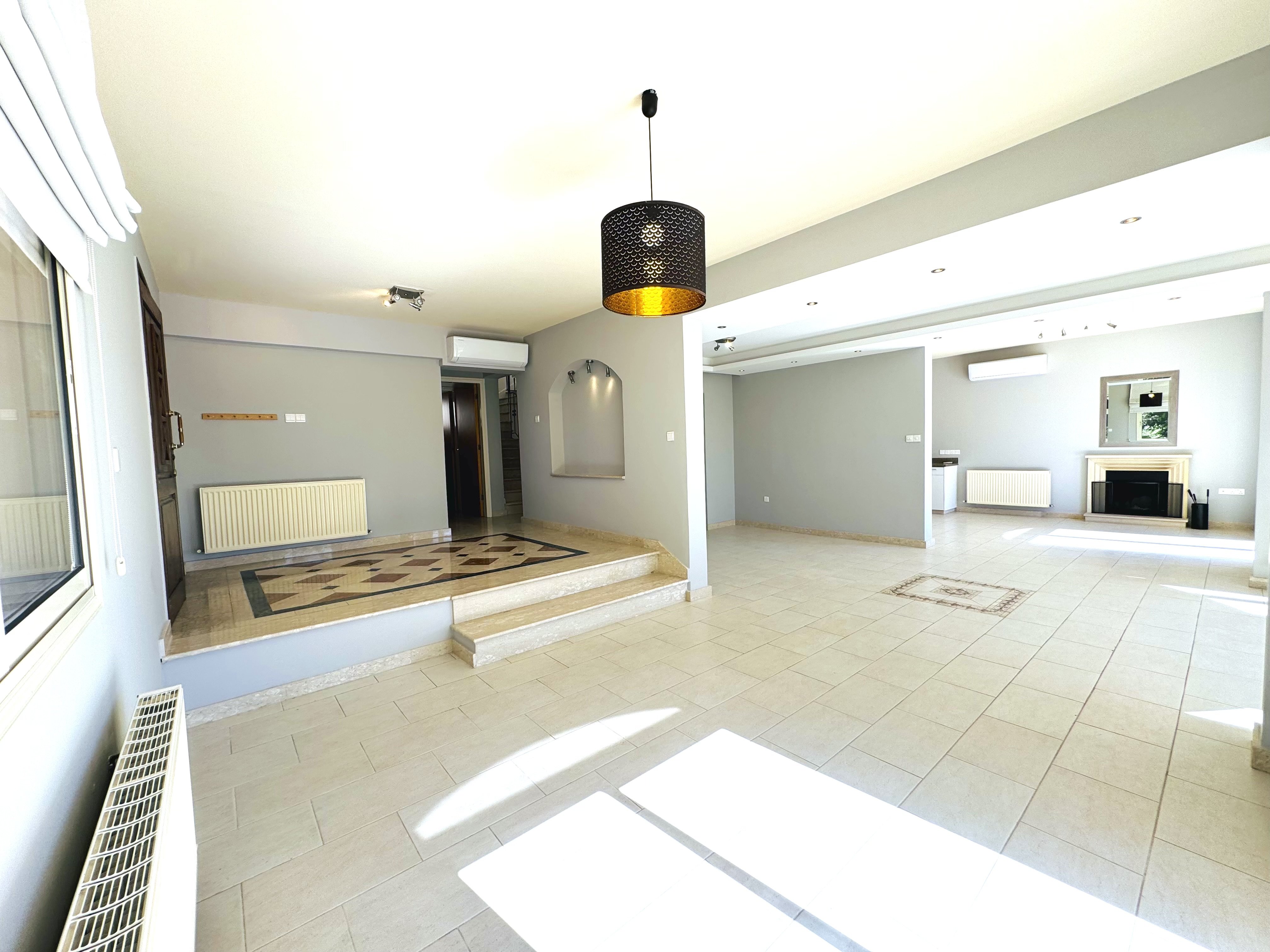 5 BR Villa in Limassol, Germasogeia photo 6