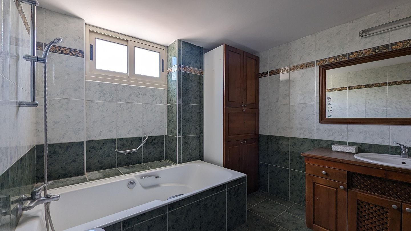 Four bedroom house with attic, in Lakatamia, Nicosia. photo 11