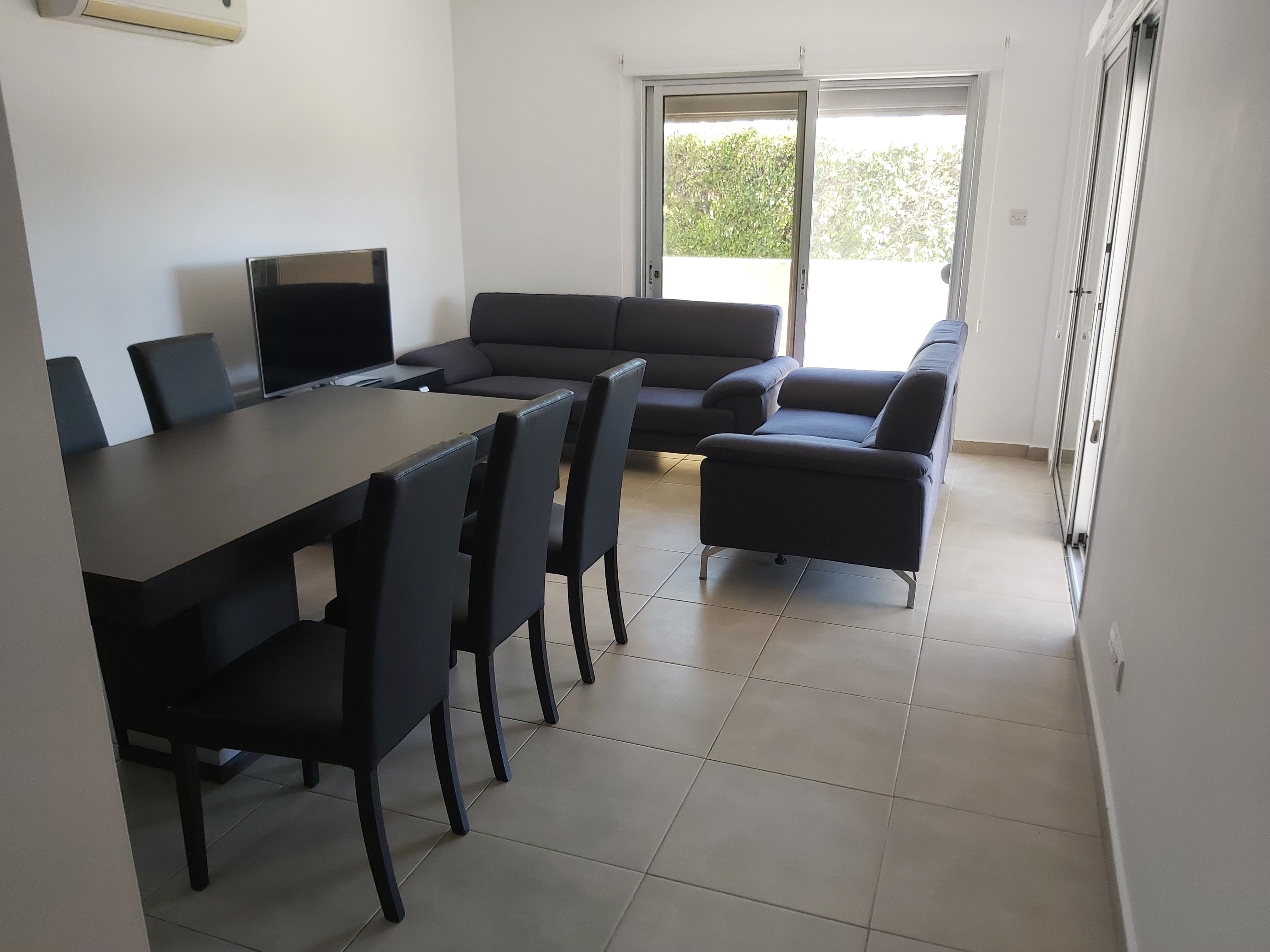 2 BR Apartment in Petrou Kai Pavlou, Limassol photo 2