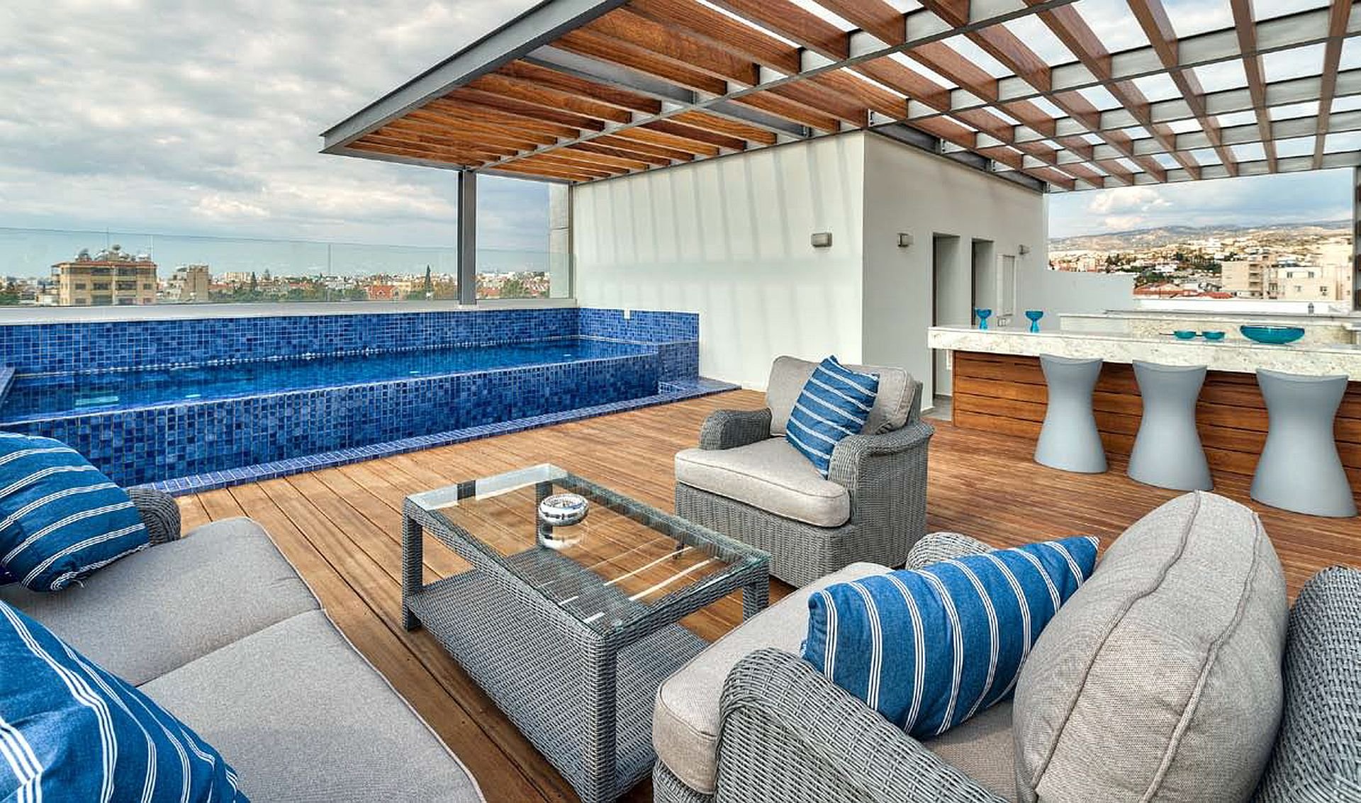 2 BR Apartment in Germasogeia photo 9