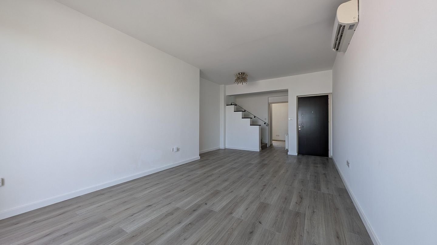 Top Floor 2-Bedroom Αpartment in Agios Dimitrios, Strovolos, Nicosia photo 13