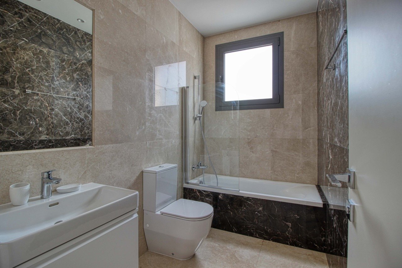 2 BR Apartment in Potamos Germasogeias, Limassol photo 10