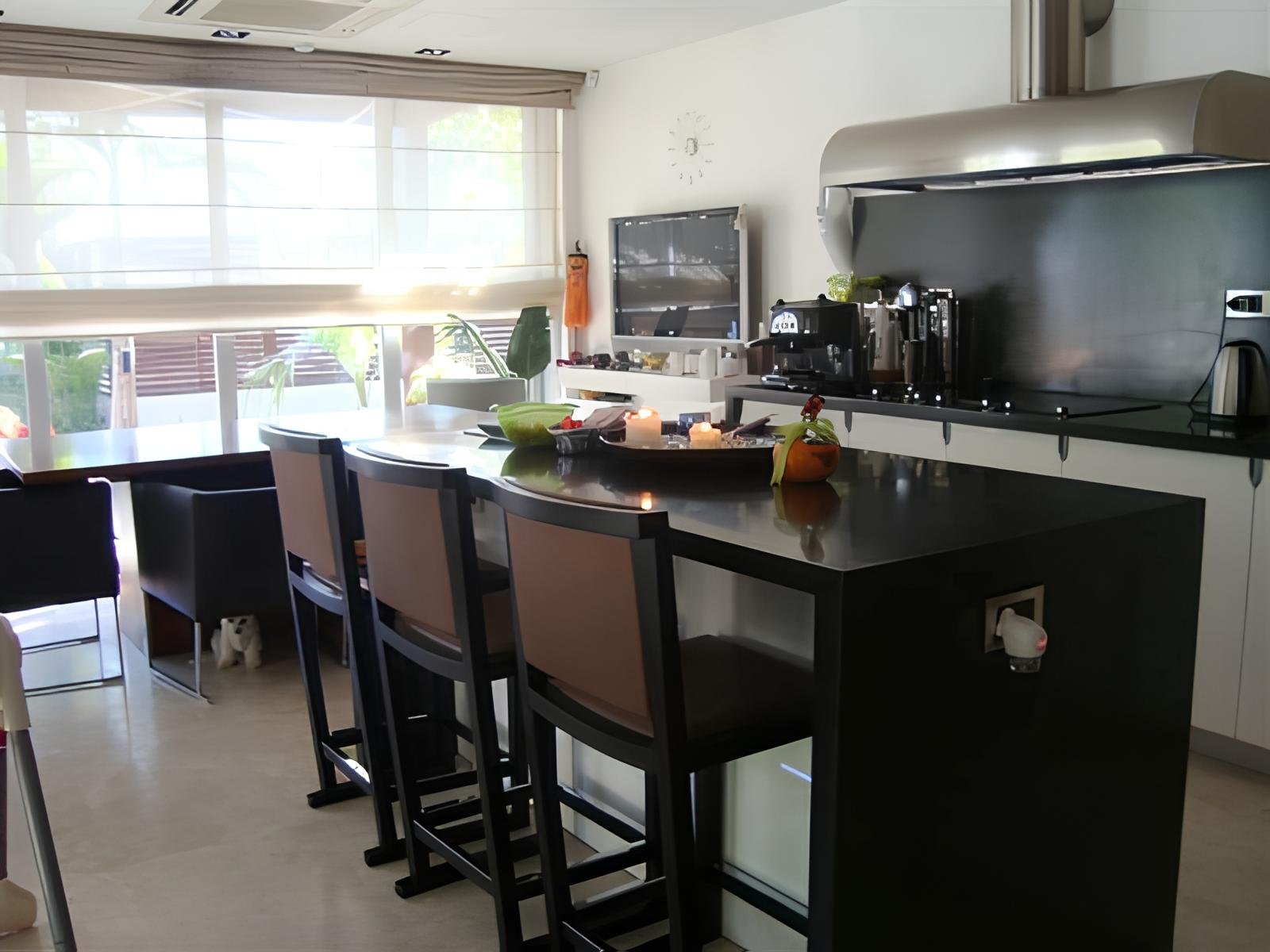 3 BR Villa in Pyrgos Tourist Area, Limassol photo 7