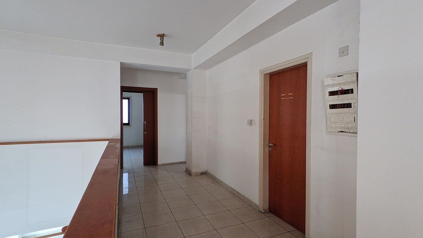 Ground floor Office with Mezzanine in Panagia, Nicosia photo 7
