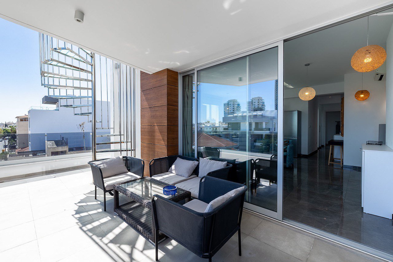 2 BR Penthouse in Neapolis, Limassol photo 10