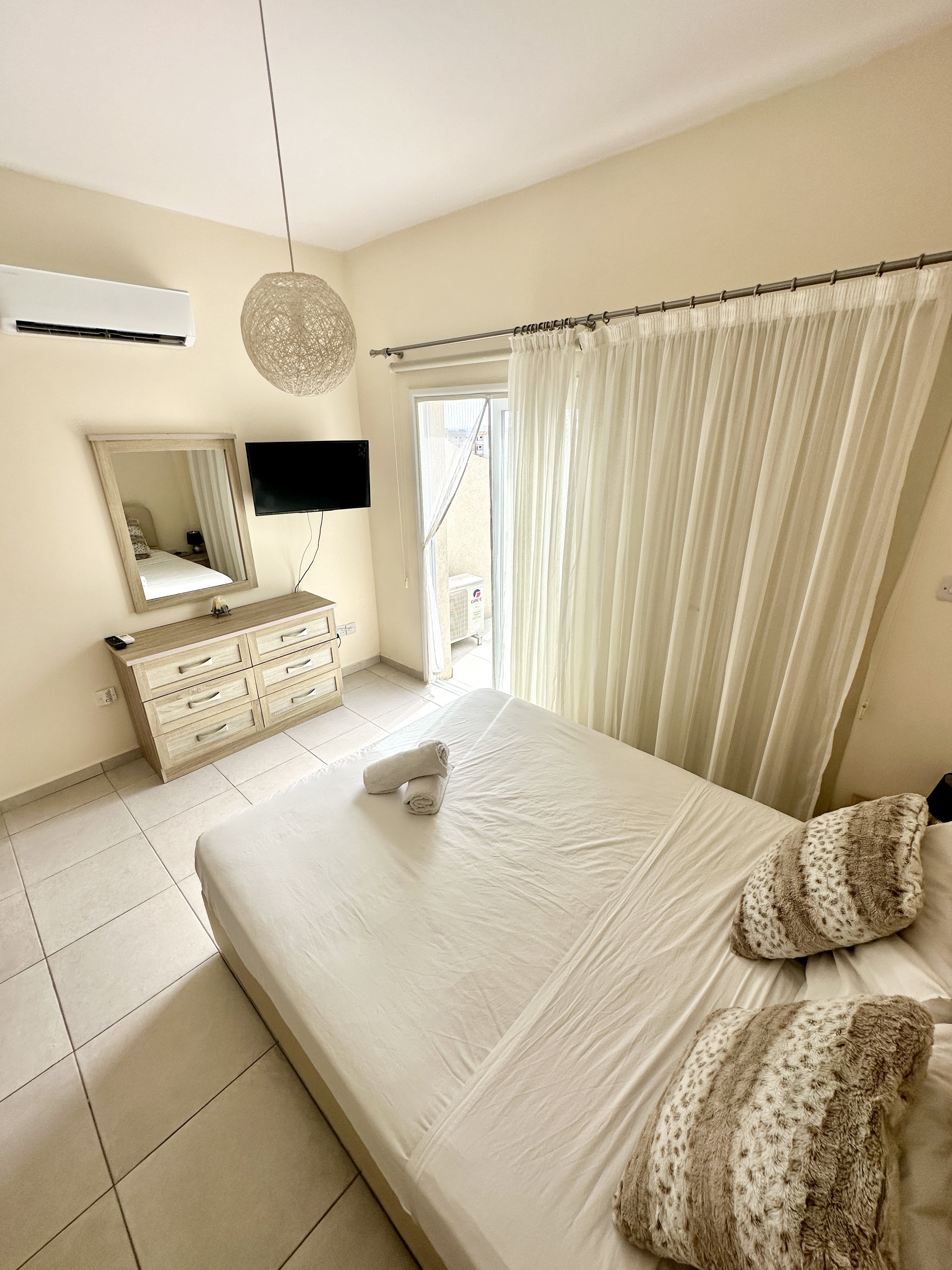 2 BR Townhouse in Tombs Of the Kings, Paphos photo 6