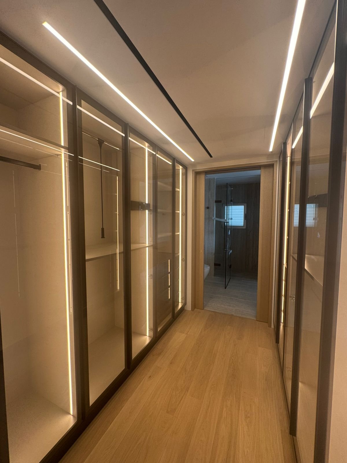 4 BR Luxury Apartment in Agios Tychonas, Limassol photo 8