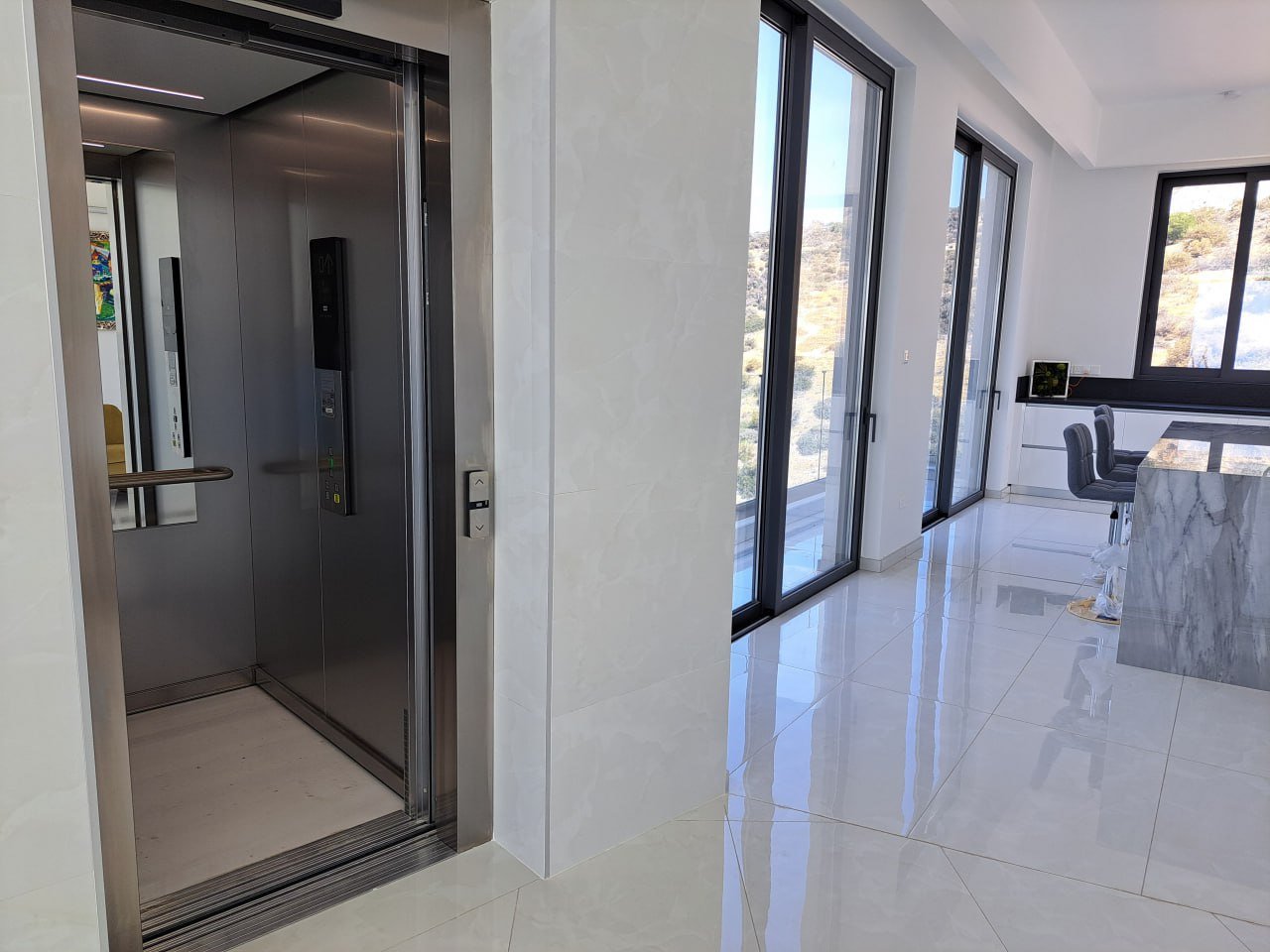 4 BR Luxury Villa in Agios Tychonas, Limassol photo 11