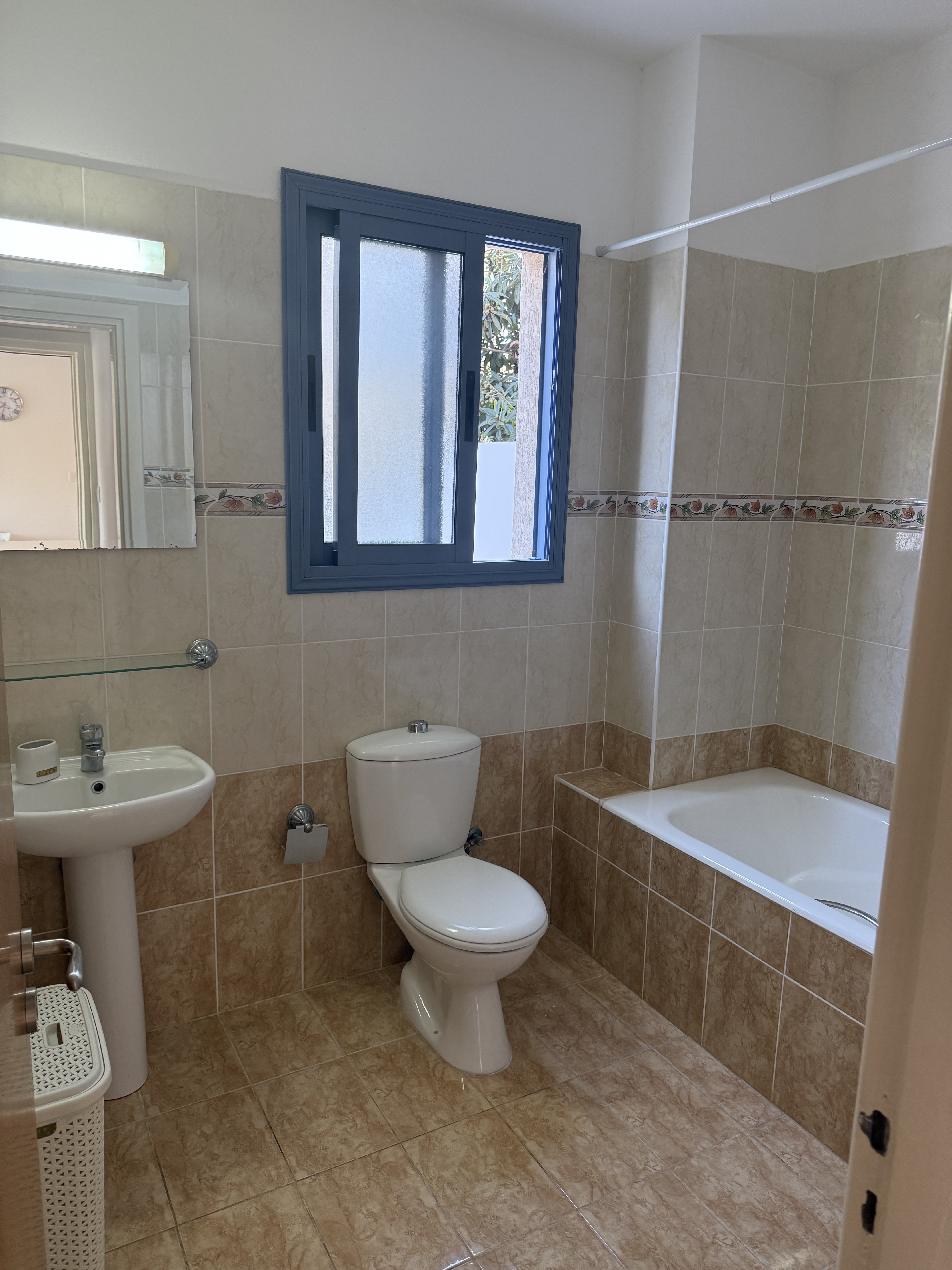1 BR Apartment in Geroskipou, Paphos photo 6
