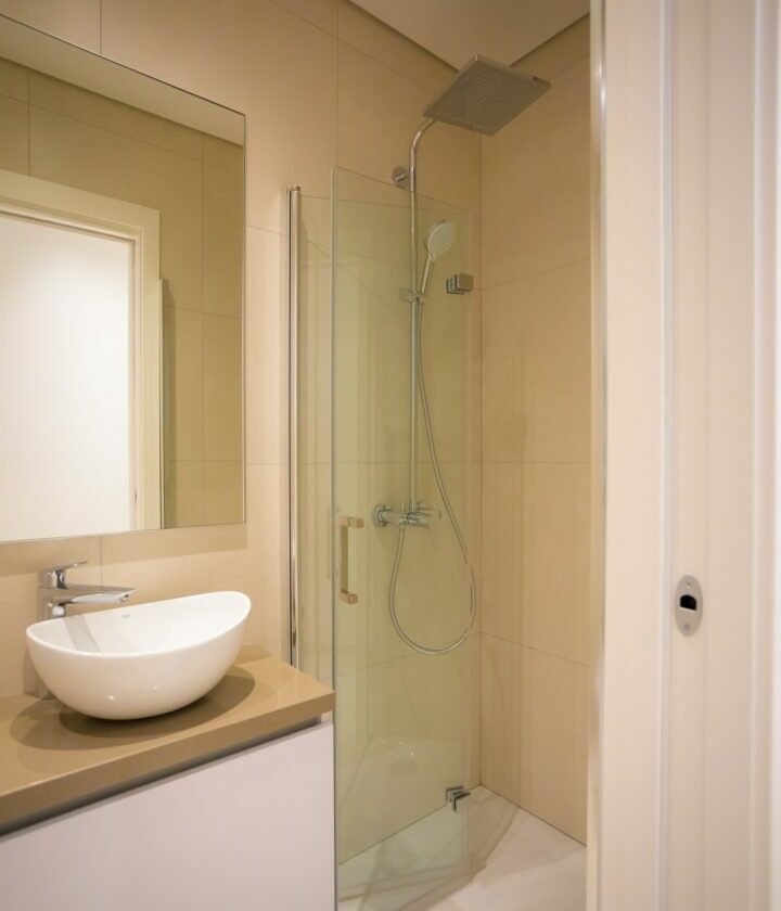 2 BR Apartment in Germasogeia, Limassol photo 10