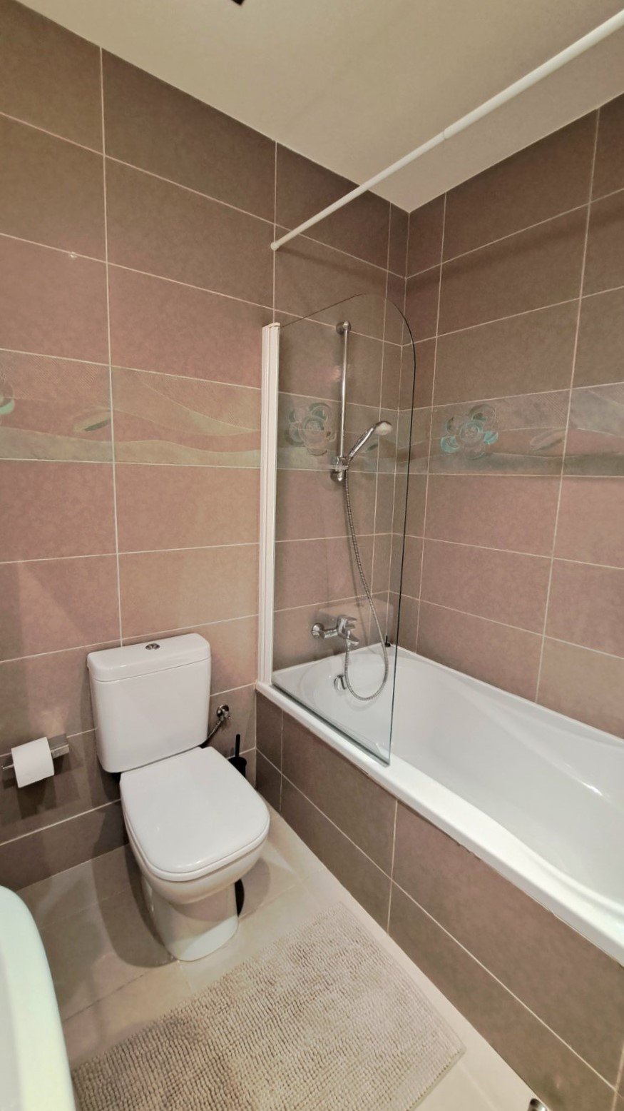 Luxury 3 BR Apartment in Agios Tychonas, Limassol Tourist Area photo 8