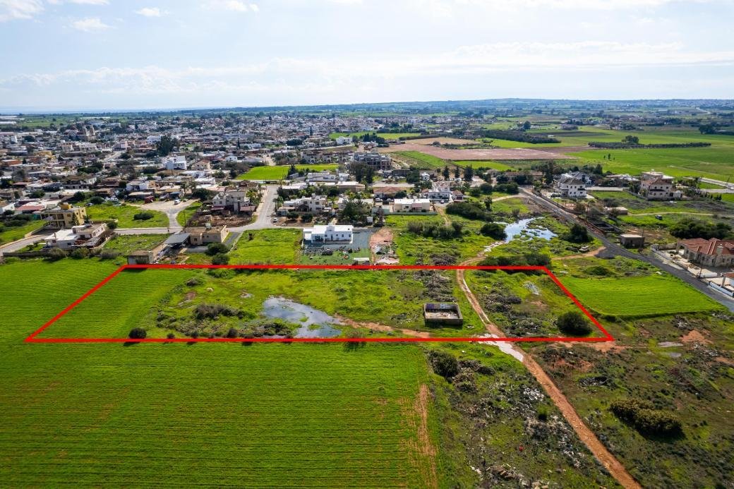 Shared residential field in Liopetri, Famagusta photo 2