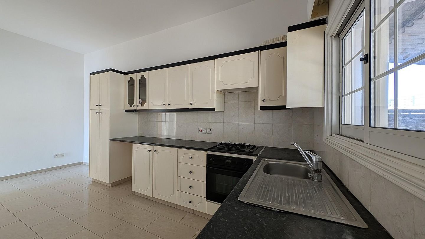 3-Bedroom Apartment in Agios Nikolaos, Larnaca photo 13