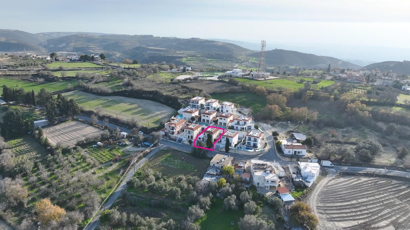 Three-bedroom Villa,Tsada, Paphos photo 4