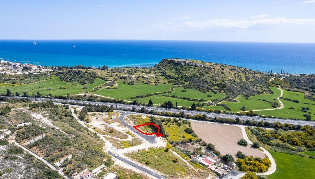 Residential plot under division in Agios Tychonas, Limassol photo 1