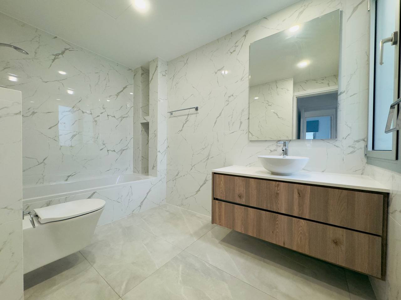 3 BR Apartment with Mountain Views in Agios Athanasios, Limassol photo 4