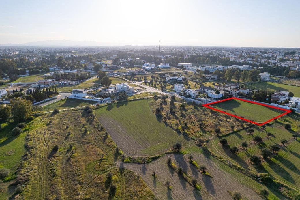 Shared residential field in Chryseleousa, Strovolos photo 5