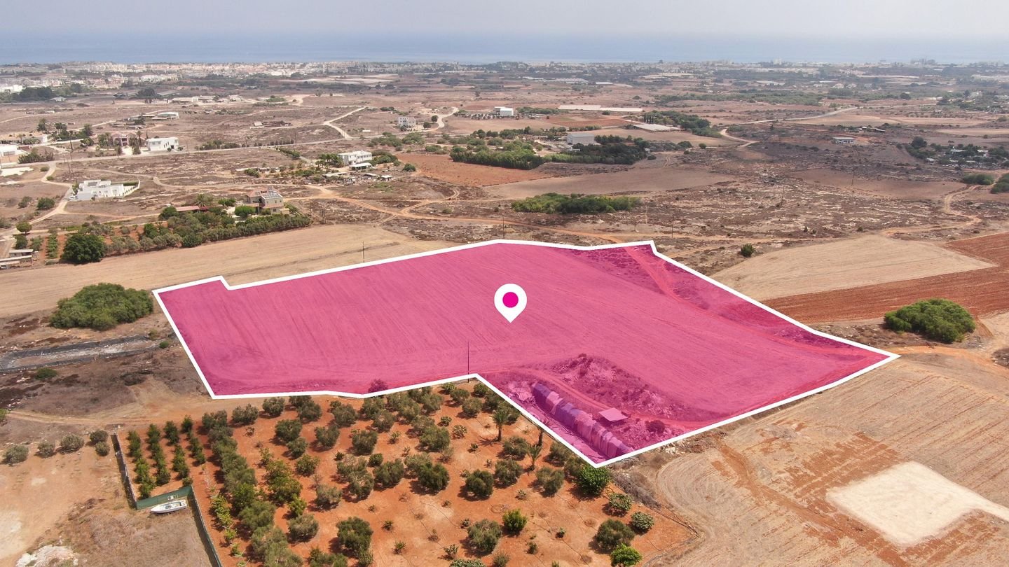 Share of Residential Field in Paralimni, Ammochostos photo 2