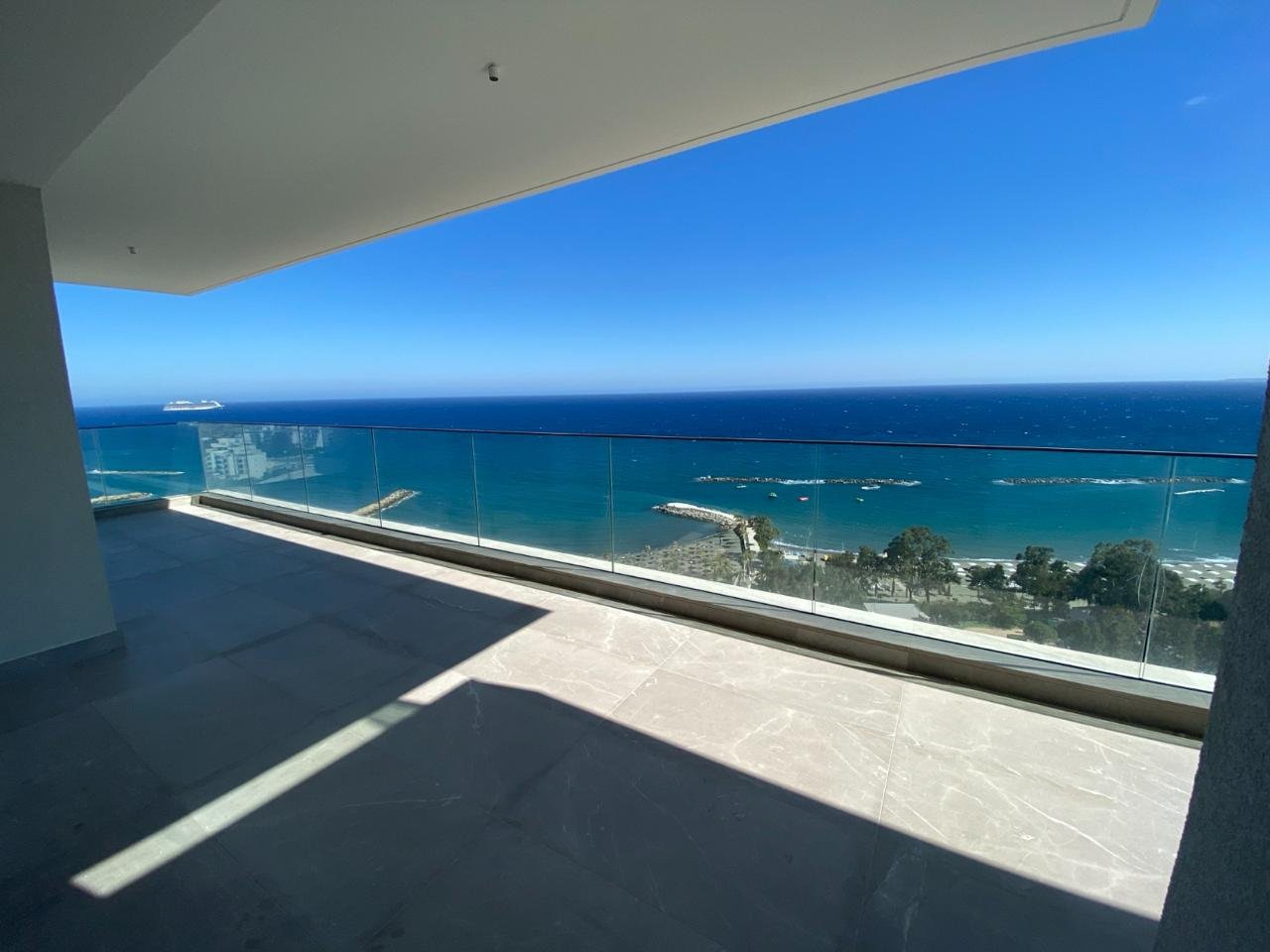 3 BR Apartment in Agios Tychonas, Limassol photo 8