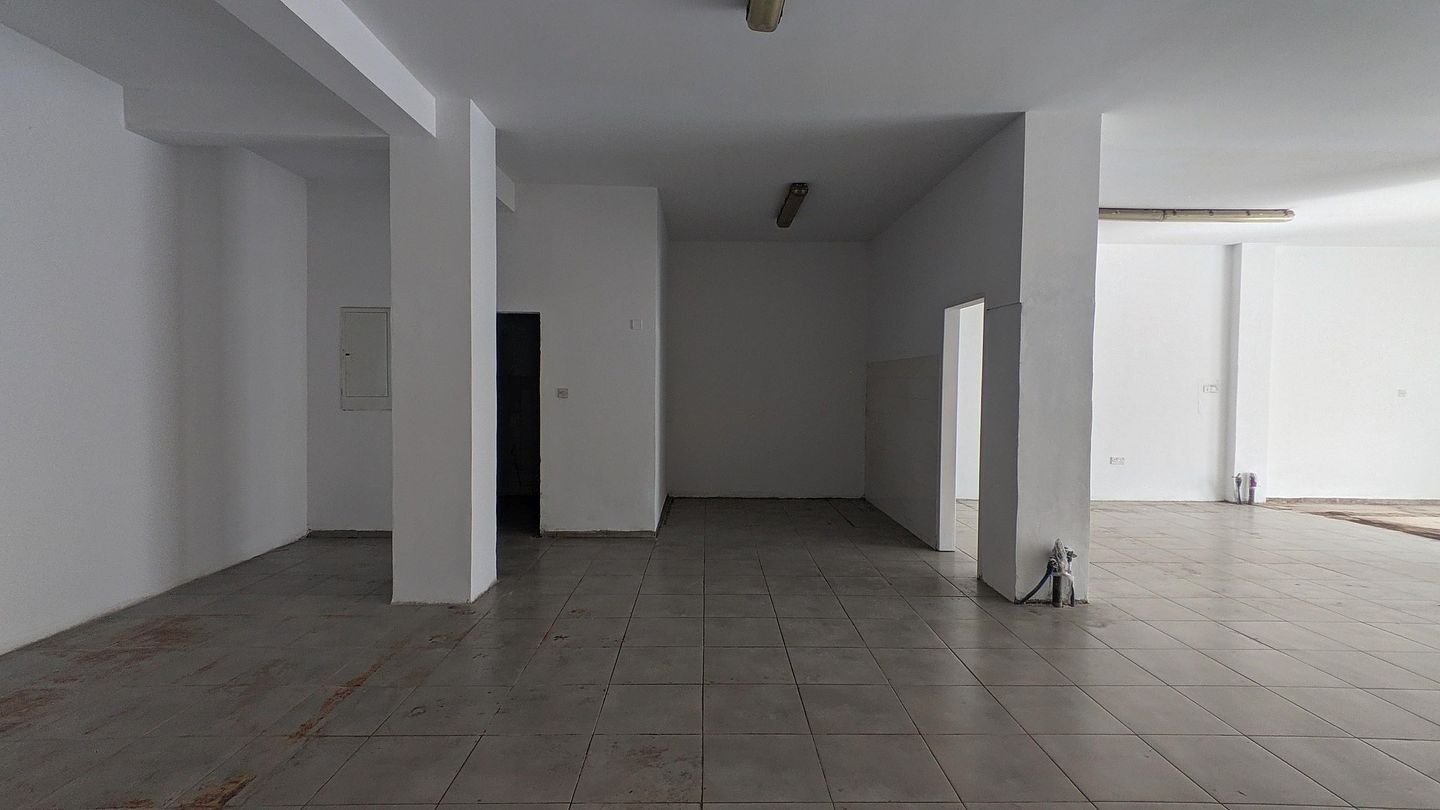 Shop in city center, Agioi Omologites, Nicosia photo 7