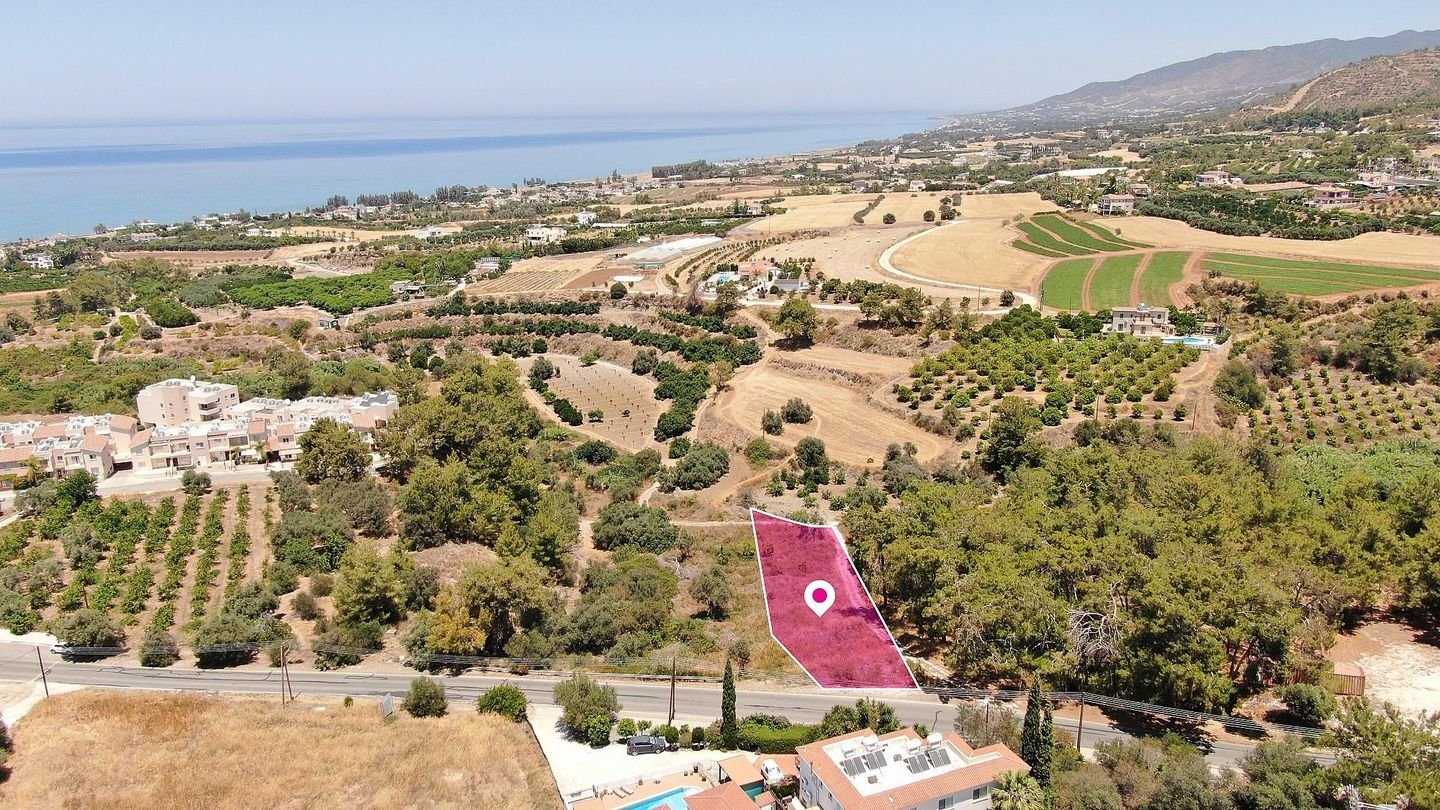 Residential field, Argaka, Paphos photo 4