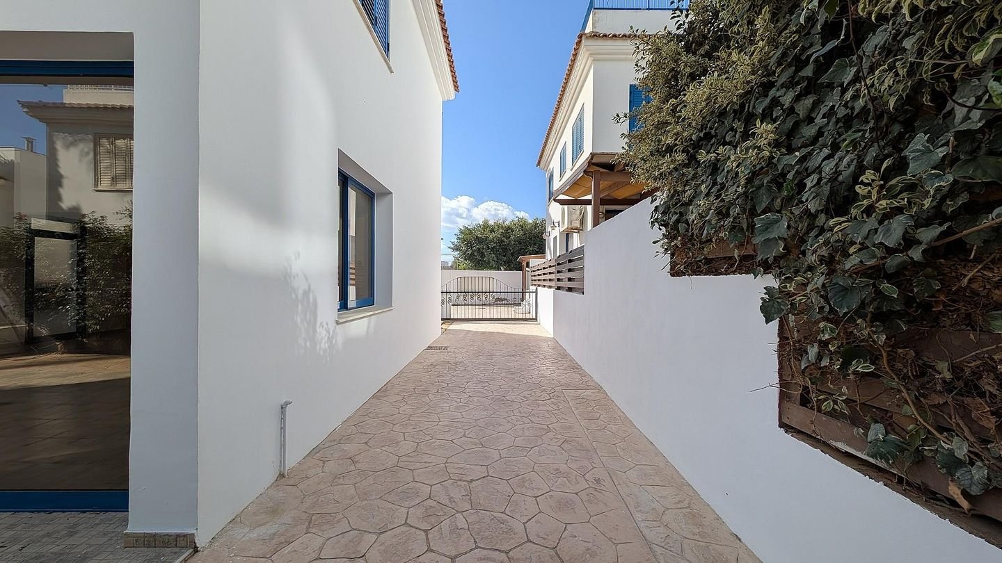 Steps from the beach - Detached Coastal House in Paralimni, Ammochostos photo 28