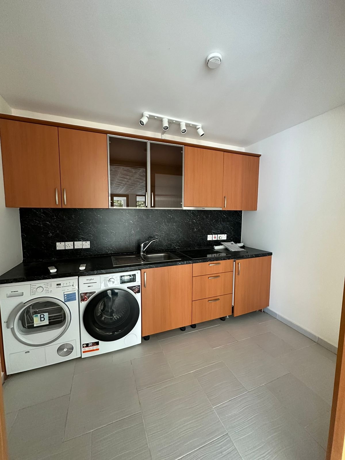 4 BR Villa in Mouttagiaka, Limassol photo 15