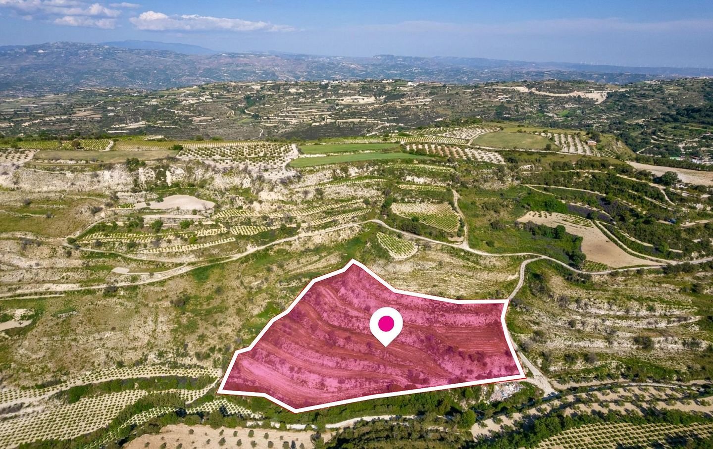 Agricultural field, Tsada photo 2