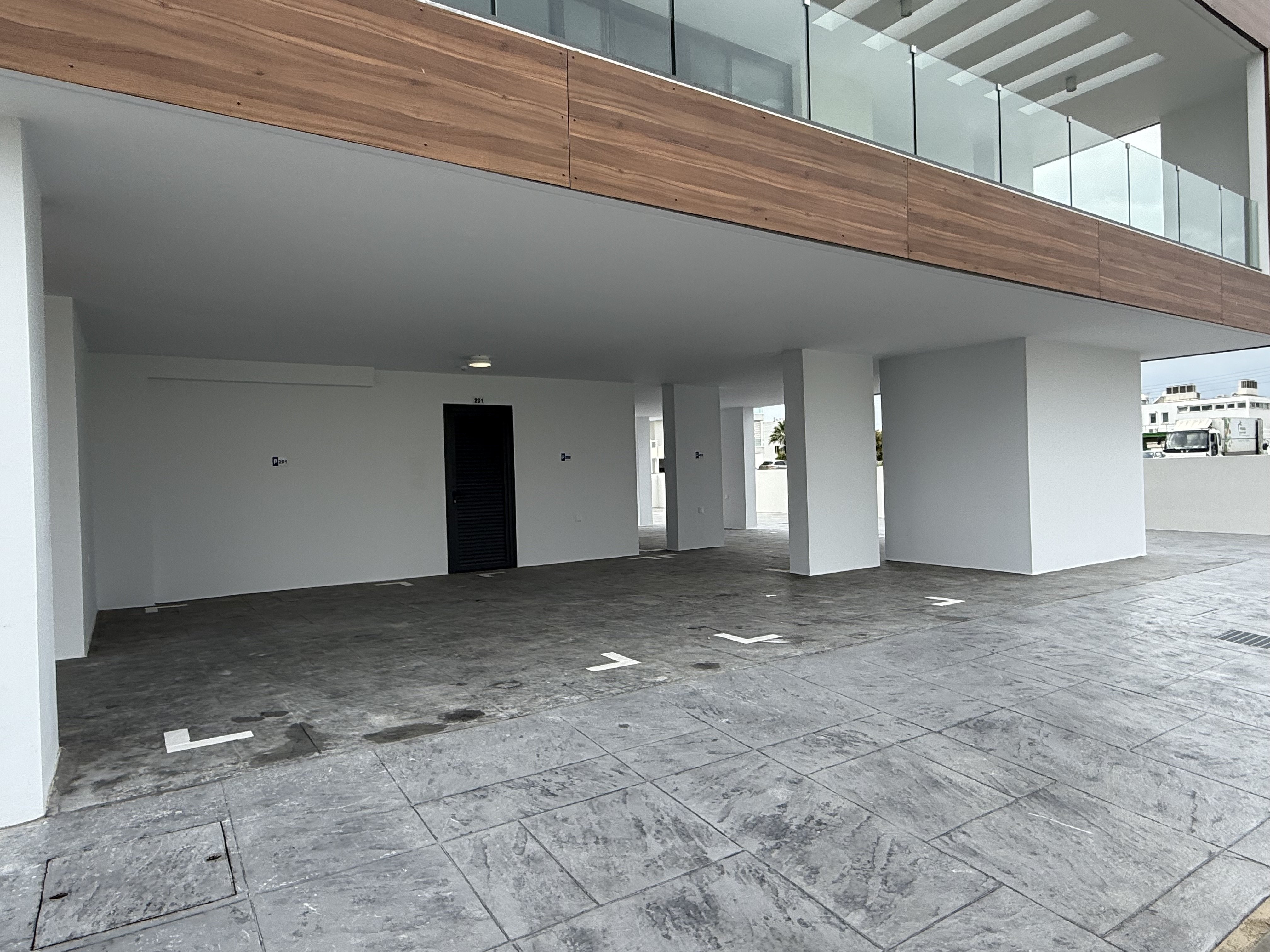 2 BR Apartment in Arch Makarios III, Larnaca photo 5